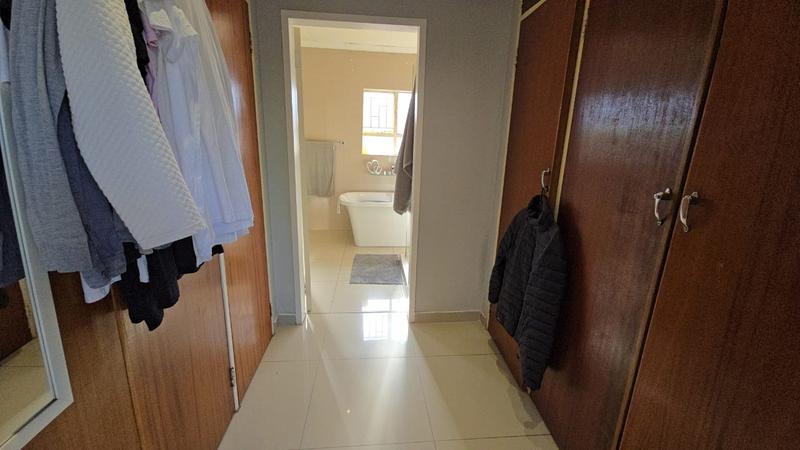 4 Bedroom Property for Sale in Dorandia Gauteng