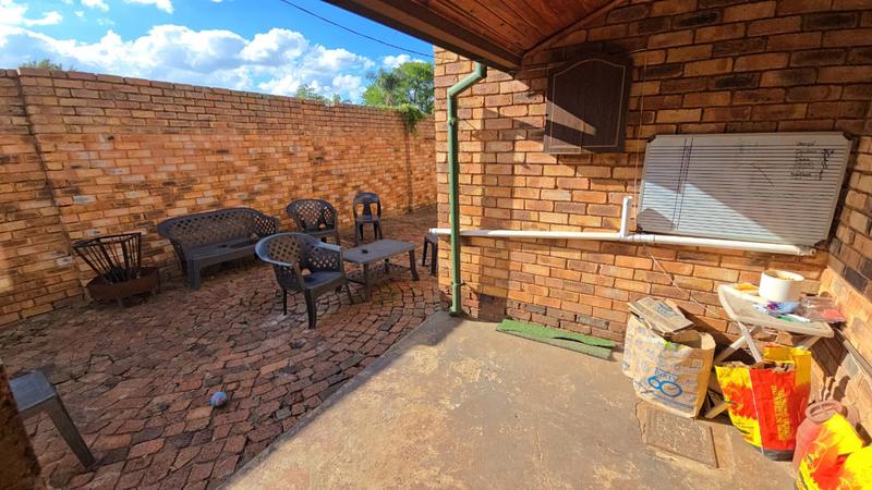 4 Bedroom Property for Sale in Dorandia Gauteng