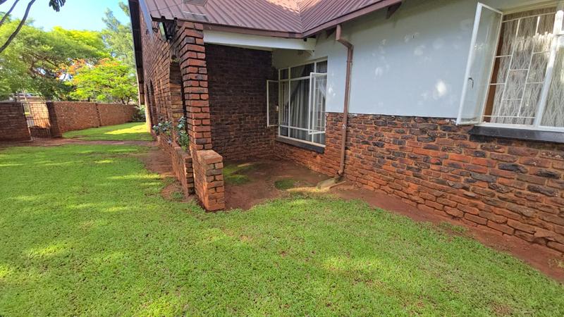 4 Bedroom Property for Sale in Dorandia Gauteng