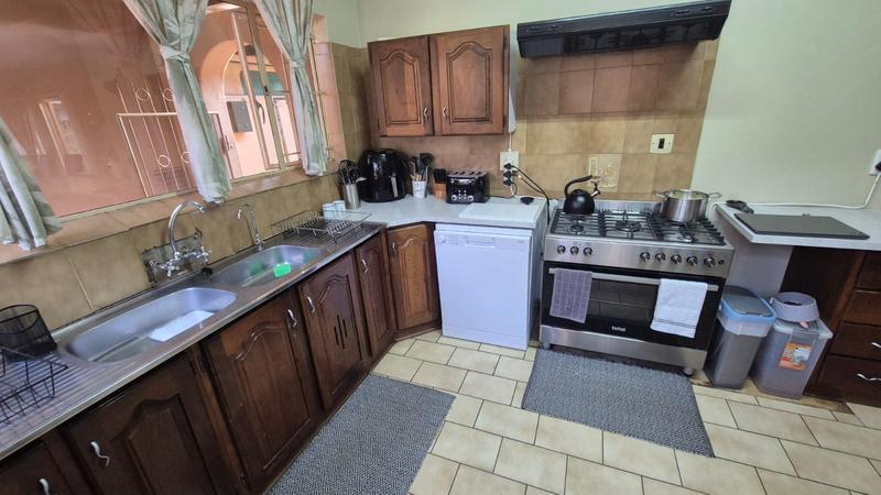 3 Bedroom Property for Sale in Dorandia Gauteng