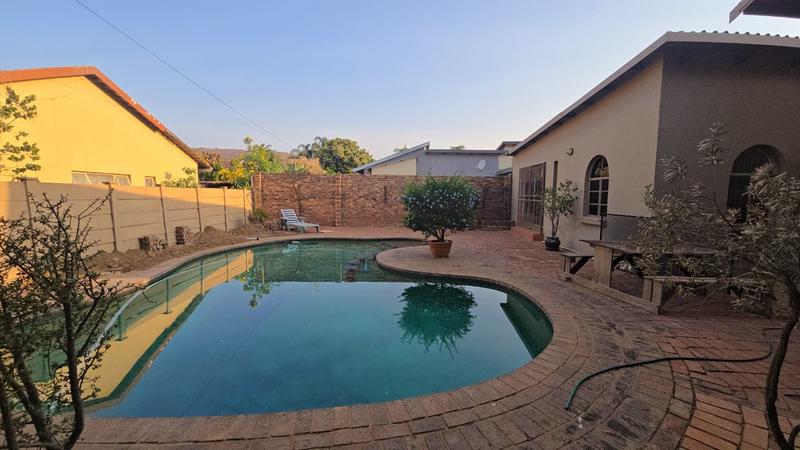 3 Bedroom Property for Sale in Dorandia Gauteng