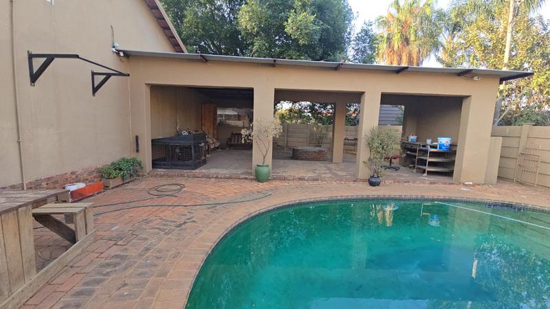 3 Bedroom Property for Sale in Dorandia Gauteng