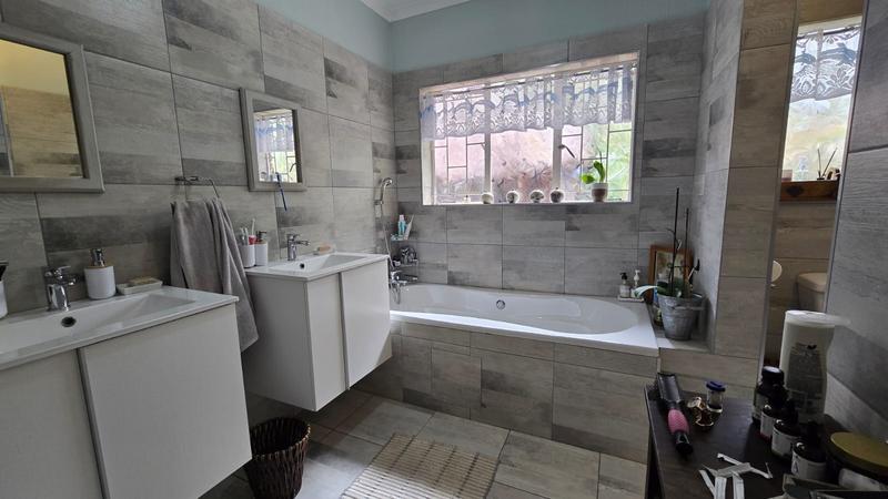 3 Bedroom Property for Sale in Florauna Gauteng