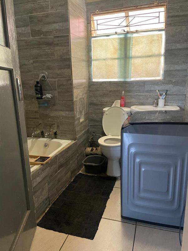 2 Bedroom Property for Sale in Sunnyside Gauteng