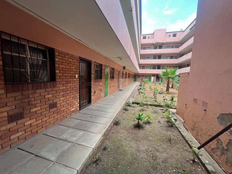 2 Bedroom Property for Sale in Sunnyside Gauteng