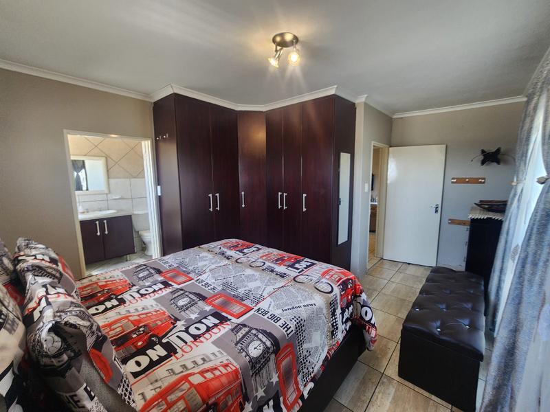 2 Bedroom Property for Sale in Meyersdal Gauteng