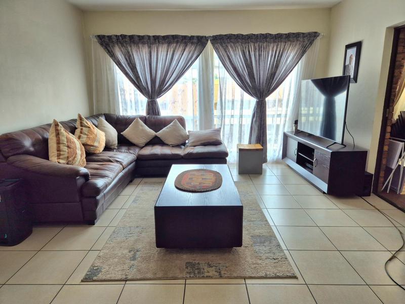 2 Bedroom Property for Sale in New Redruth Gauteng