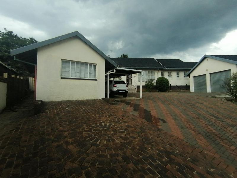 To Let 0 Bedroom Property for Rent in Florida Glen Gauteng