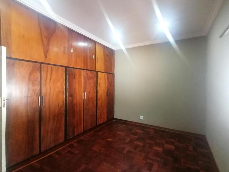 To Let 2 Bedroom Property for Rent in Florida North Gauteng