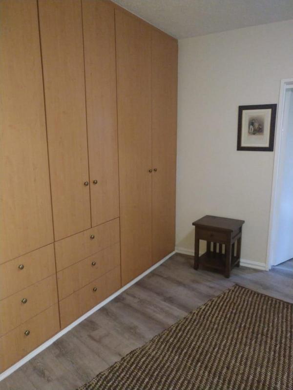 To Let 1 Bedroom Property for Rent in Sandhurst Gauteng