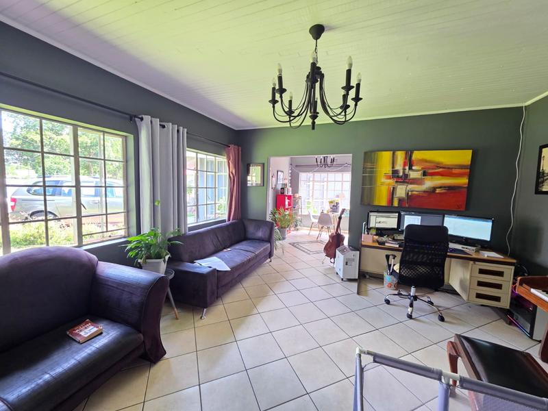 5 Bedroom Property for Sale in Golf Park Gauteng