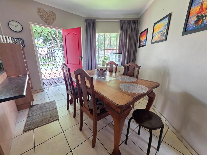 5 Bedroom Property for Sale in Golf Park Gauteng