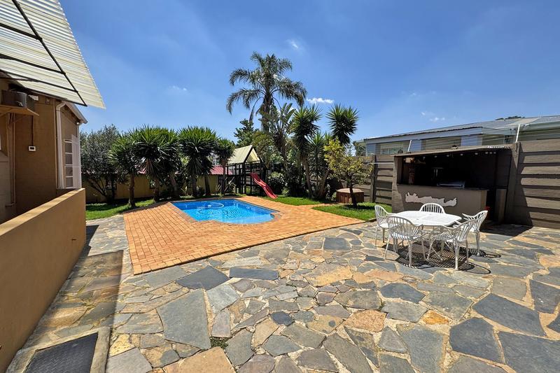 4 Bedroom Property for Sale in Sydenham Gauteng