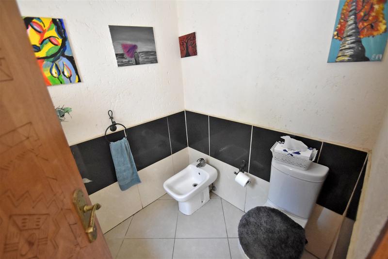 7 Bedroom Property for Sale in Morningside Gauteng