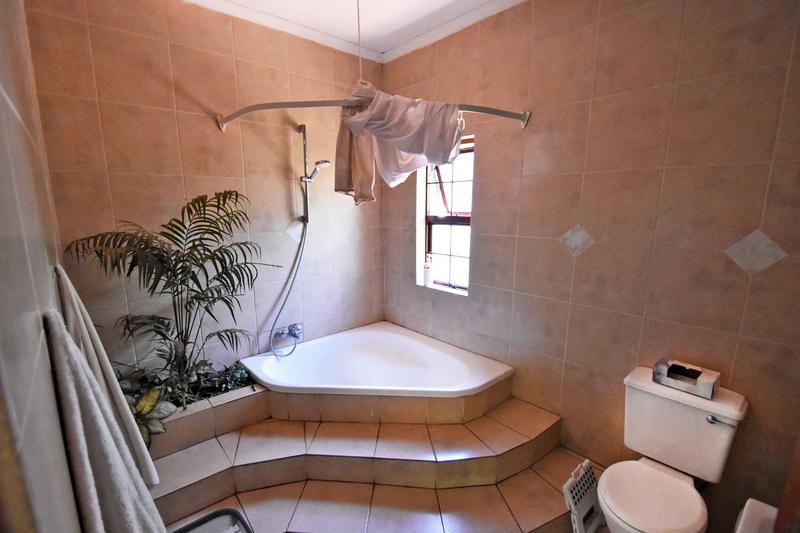 7 Bedroom Property for Sale in Morningside Gauteng