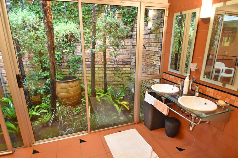 3 Bedroom Property for Sale in Morningside Manor Gauteng