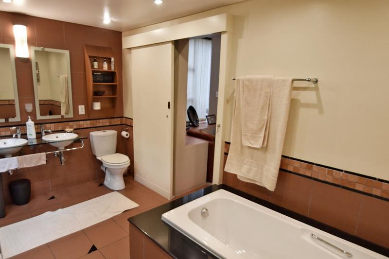 3 Bedroom Property for Sale in Morningside Manor Gauteng