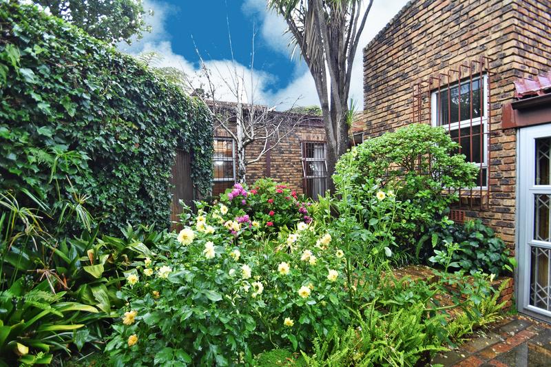 3 Bedroom Property for Sale in Morningside Manor Gauteng