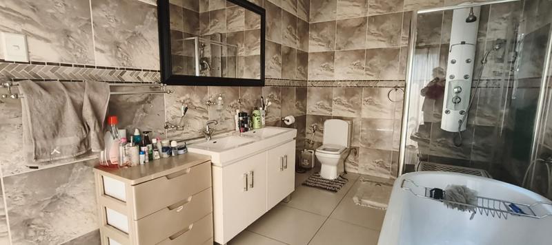 4 Bedroom Property for Sale in Booysens Gauteng