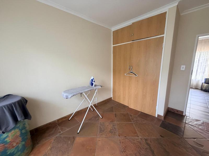 5 Bedroom Property for Sale in Erasmia Gauteng