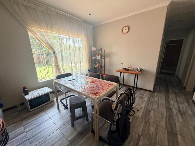 5 Bedroom Property for Sale in Erasmia Gauteng