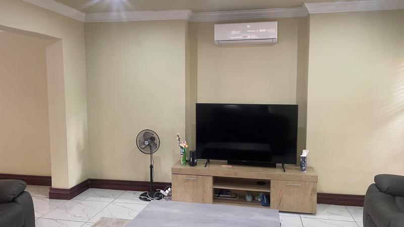 3 Bedroom Property for Sale in Eldoglen Gauteng