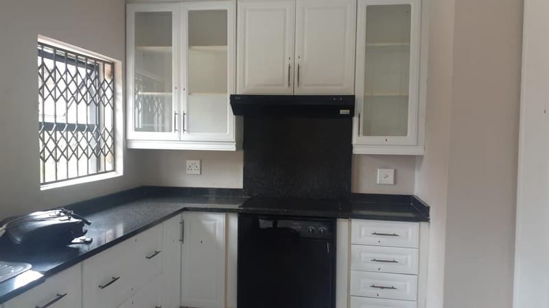 To Let 5 Bedroom Property for Rent in Glenhazel Gauteng