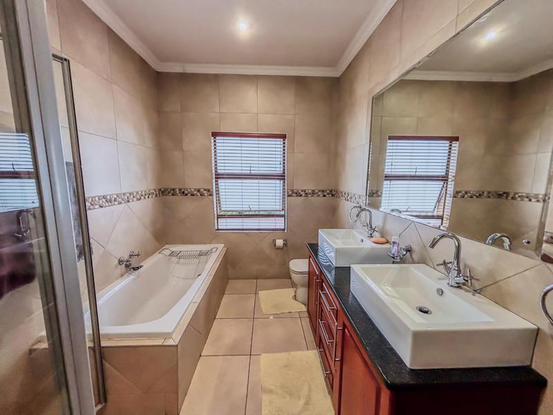 4 Bedroom Property for Sale in Midlands Estate Gauteng