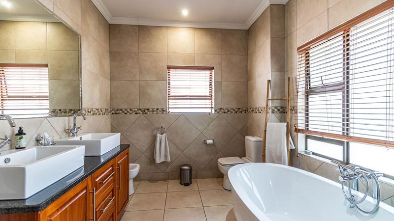 4 Bedroom Property for Sale in Midlands Estate Gauteng