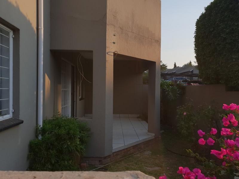 To Let 2 Bedroom Property for Rent in Sundowner Gauteng
