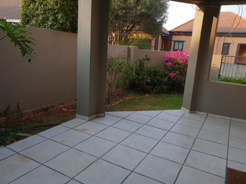 To Let 2 Bedroom Property for Rent in Sundowner Gauteng