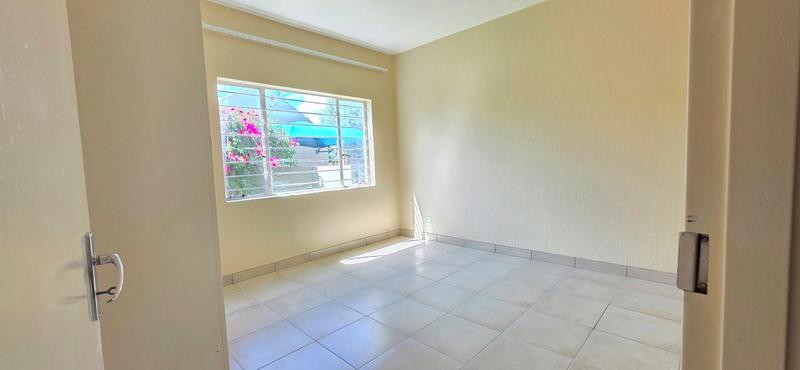 To Let 2 Bedroom Property for Rent in Sundowner Gauteng