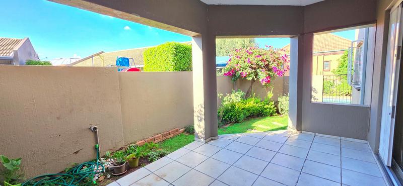 To Let 2 Bedroom Property for Rent in Sundowner Gauteng