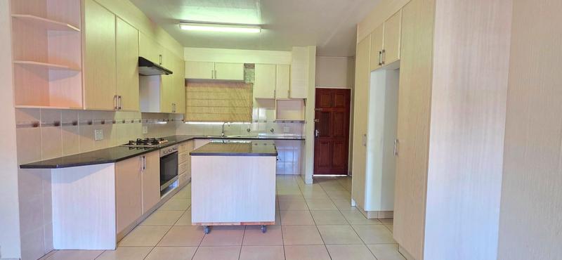 To Let 2 Bedroom Property for Rent in Sundowner Gauteng
