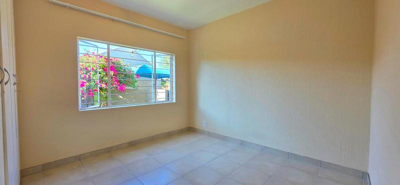 To Let 2 Bedroom Property for Rent in Sundowner Gauteng