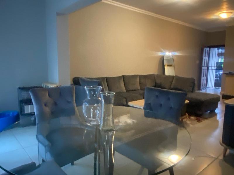 2 Bedroom Property for Sale in Lonehill Gauteng