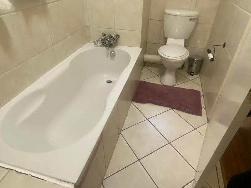 2 Bedroom Property for Sale in Lonehill Gauteng