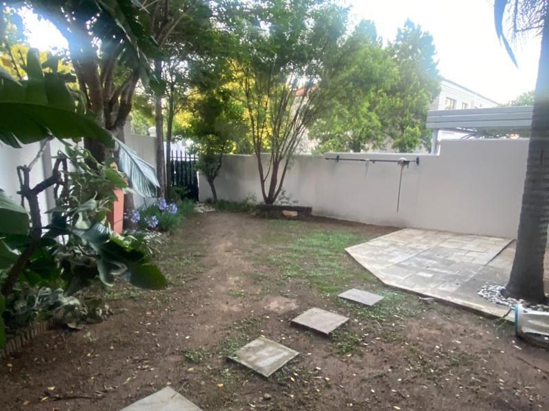 2 Bedroom Property for Sale in Lonehill Gauteng