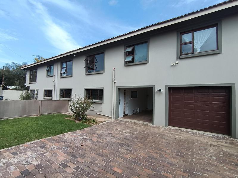 To Let 3 Bedroom Property for Rent in Dawnview Gauteng