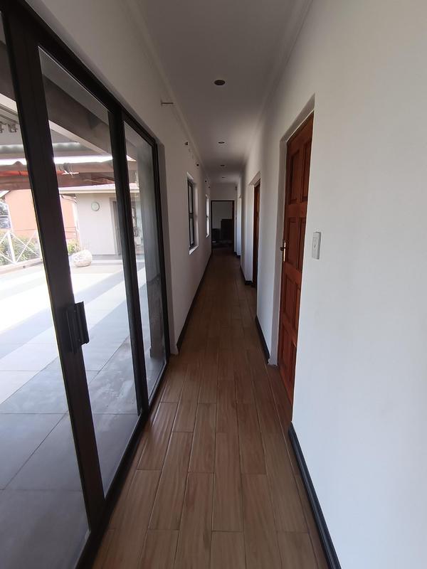 To Let 3 Bedroom Property for Rent in Dawnview Gauteng