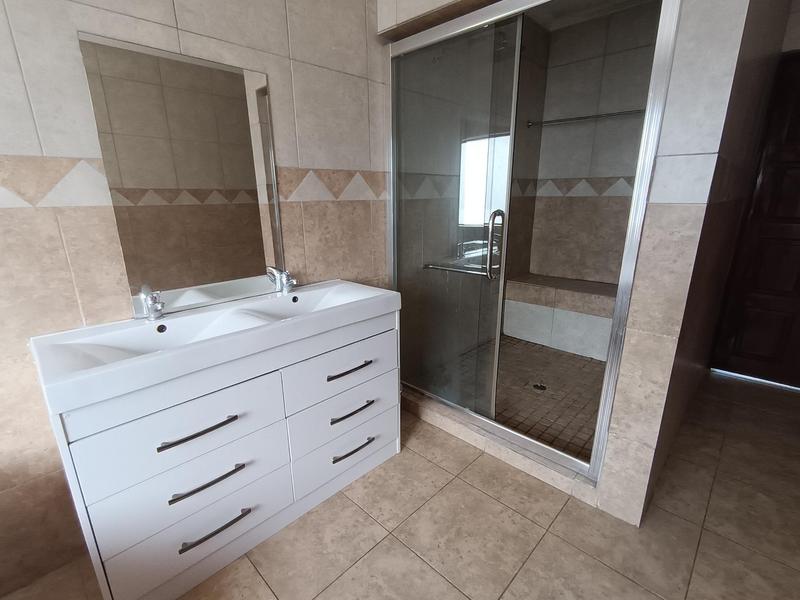 To Let 3 Bedroom Property for Rent in Dawnview Gauteng