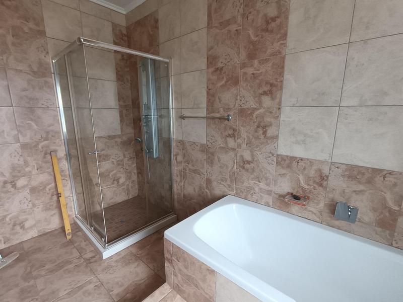 To Let 3 Bedroom Property for Rent in Dawnview Gauteng