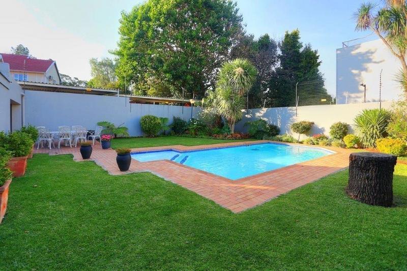 To Let 2 Bedroom Property for Rent in Eltonhill Gauteng