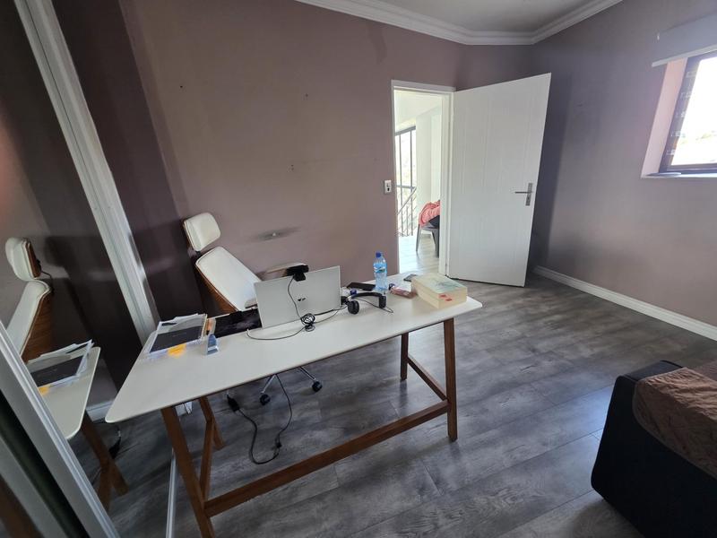 3 Bedroom Property for Sale in Bassonia Gauteng