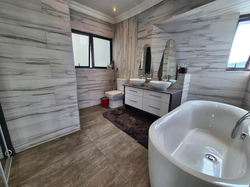 3 Bedroom Property for Sale in Bassonia Gauteng