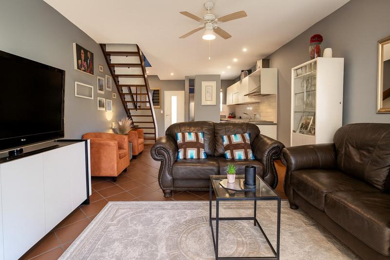 2 Bedroom Property for Sale in Faerie Glen Gauteng