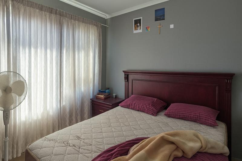 2 Bedroom Property for Sale in Faerie Glen Gauteng