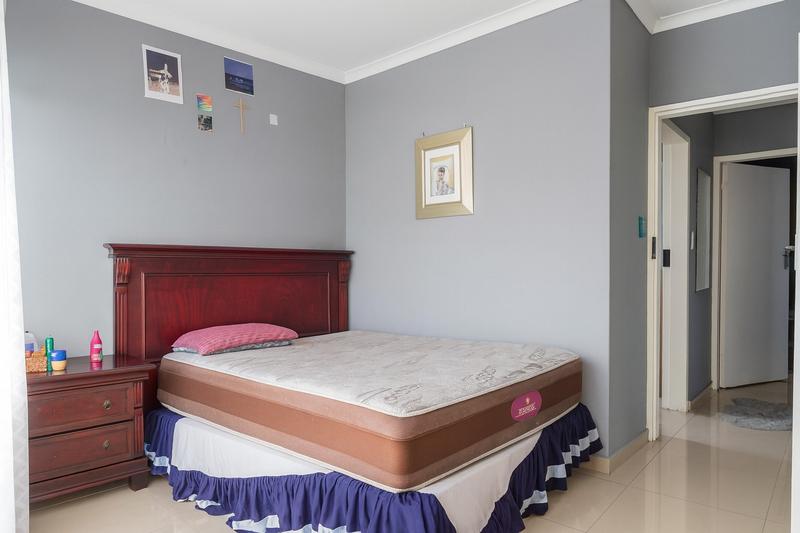 2 Bedroom Property for Sale in Faerie Glen Gauteng