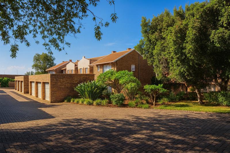 2 Bedroom Property for Sale in Faerie Glen Gauteng