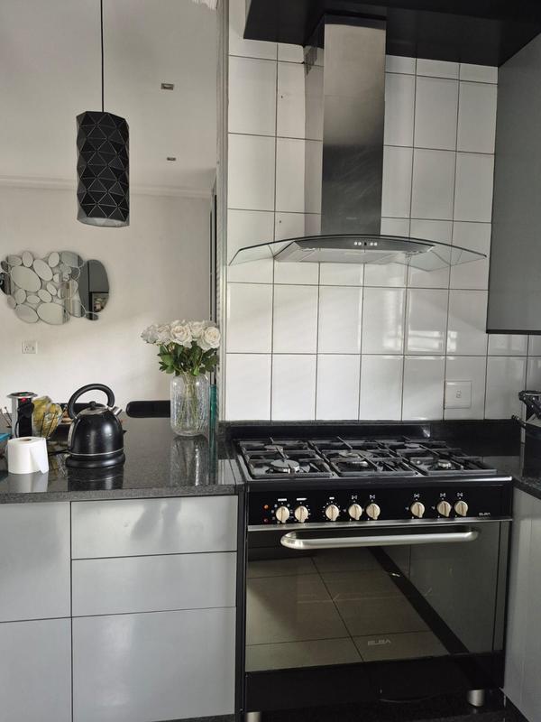 To Let 4 Bedroom Property for Rent in Raslouw Gauteng